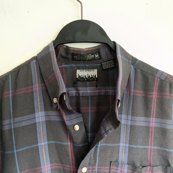 Vintage 60s/70s City Streets Men's fitted button down shirt. Plaid. - Picture 5 of 5